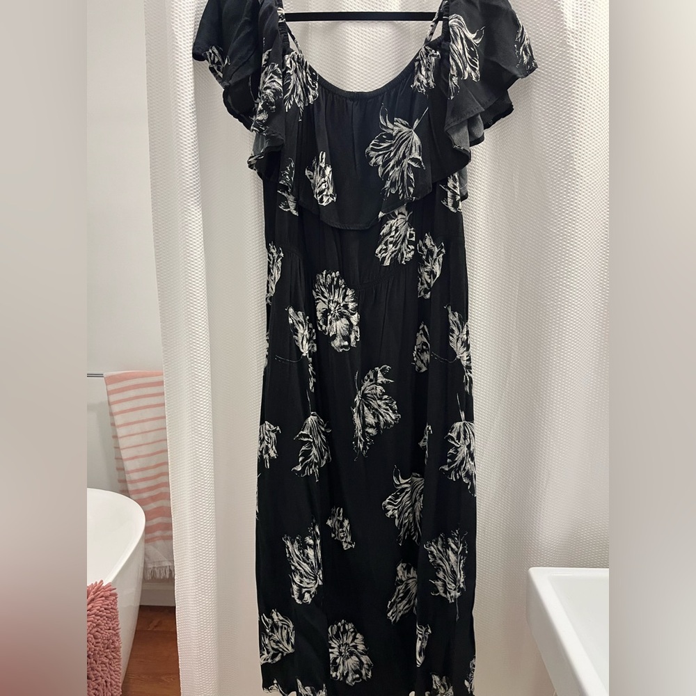 Black and White Floral Off-Shoulder Dress